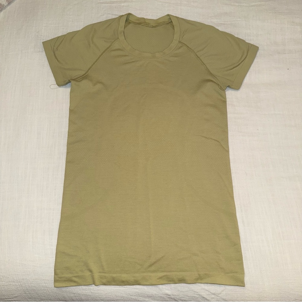Lululemon Swiftly Tech